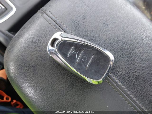 3GNAXYEX5KS557610 Chevrolet Equinox Premier