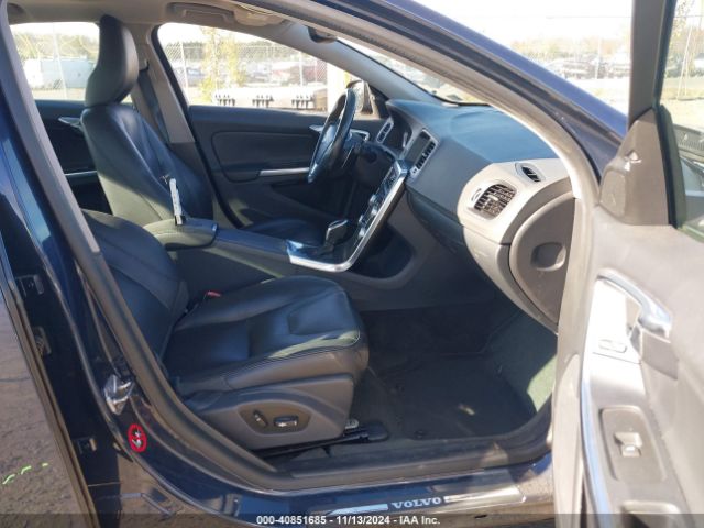 YV126MFK1F1350841 Volvo S60 T5 Premier