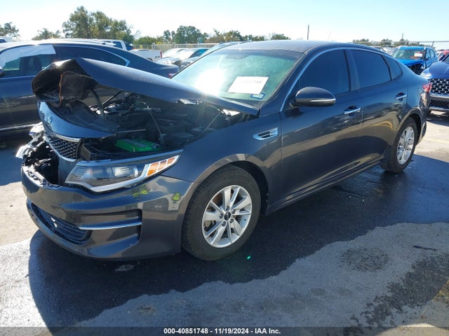 KIA Optima Lx 2017 5XXGT4L35HG144981 Image 2