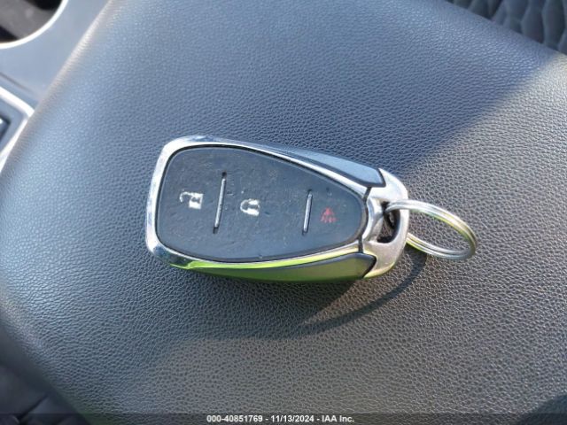 3GNAXJEV3JS638741 Chevrolet EQUINOX LT