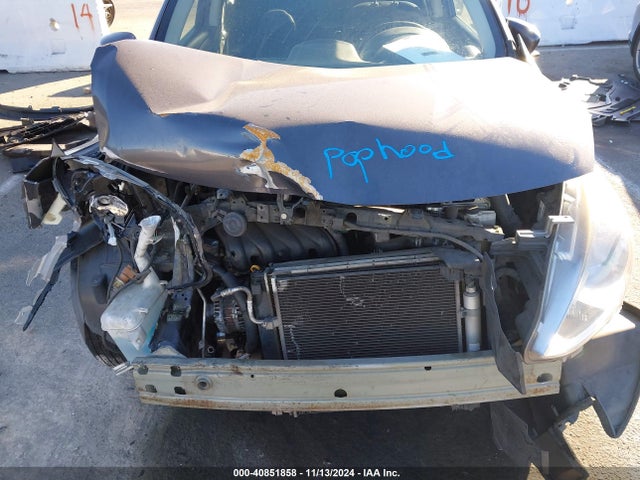 Nissan Versa 1.6 Sv 2015 3N1CN7APXFL881887 Image 9