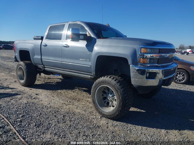 2015 1GC1KWE87FF611648 main image