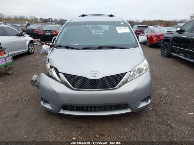 5TDKZ3DC8HS875310 Toyota Sienna Le 8 Passenger