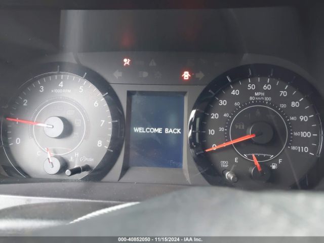 5TDKZ3DC8HS875310 Toyota Sienna Le 8 Passenger
