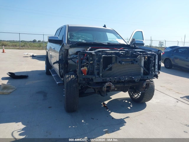 3GCUKREC4JG502624 Chevrolet Silverado 1500 2lt
