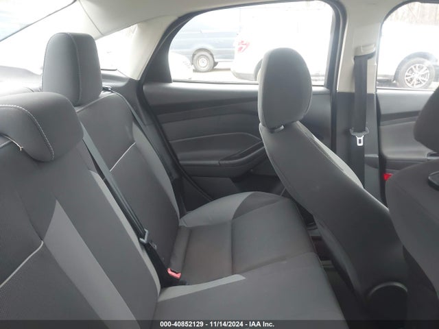 Ford FOCUS SE 2014 1FADP3F20EL186870 Image 8