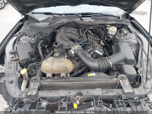 1FA6P8AM2F5374312 Ford Mustang V6