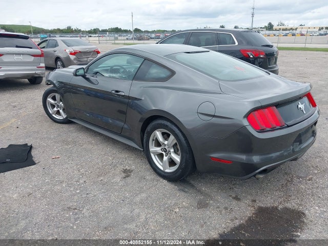 1FA6P8AM2F5374312 Ford Mustang V6