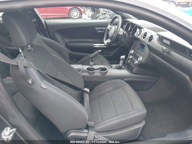 1FA6P8AM2F5374312 Ford Mustang V6