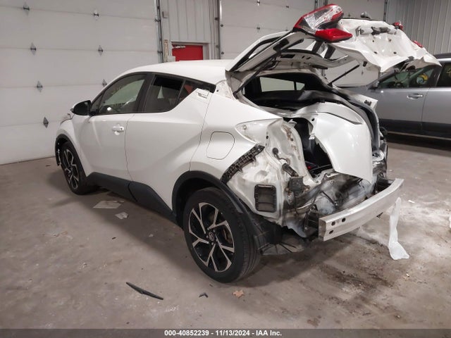 Toyota C-HR XLE 2019 JTNKHMBX7K1033699 Image 3