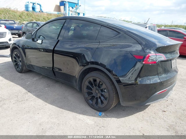 2023 TESLA MODEL Y 7SAYGDEE7PA187436 Photo 2