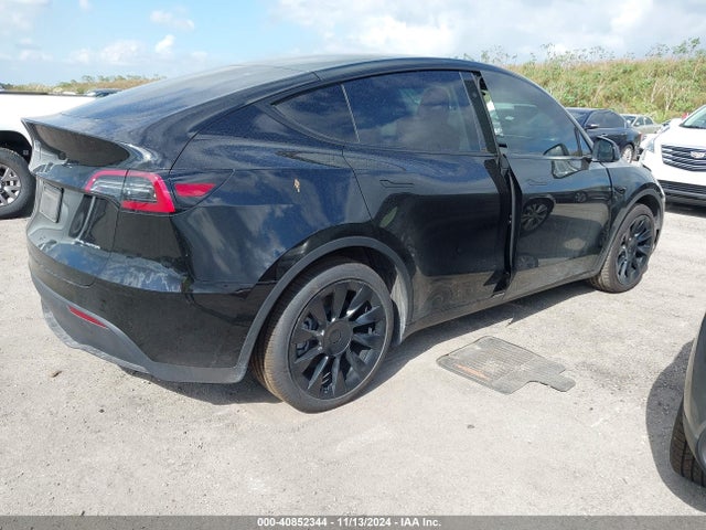 2023 TESLA MODEL Y 7SAYGDEE7PA187436 Photo 3