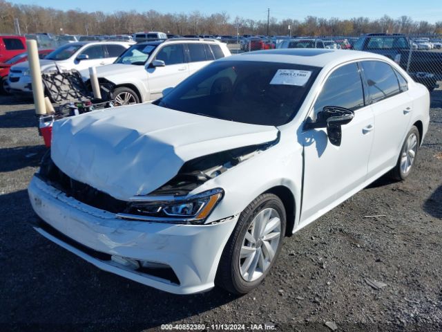 1VWBA7A38JC041870 Volkswagen Passat 2.0t Se