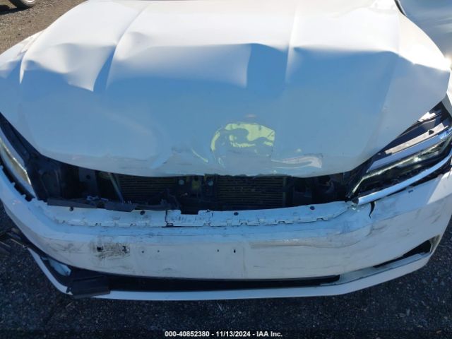 1VWBA7A38JC041870 Volkswagen Passat 2.0t Se