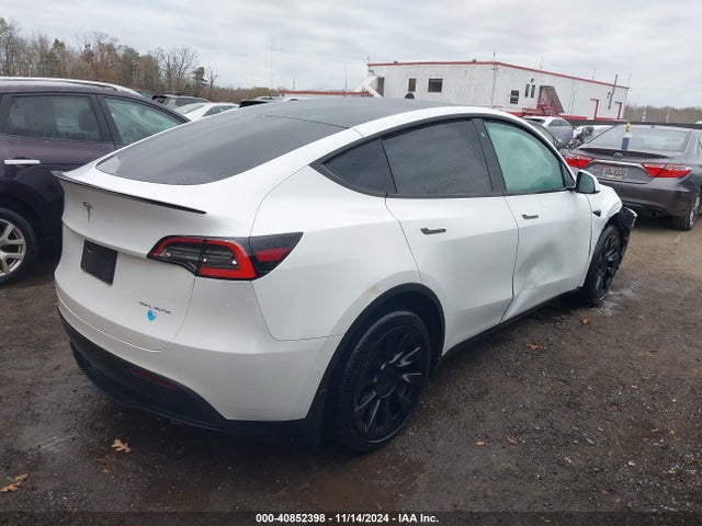 2020 TESLA MODEL Y 5YJYGDEE5LF045726 Photo 3