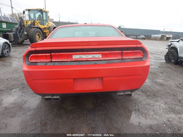 2C3CDYBT3EH214916 Dodge Challenger R/t Plus