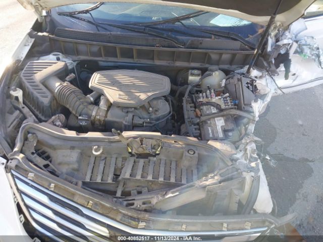 1GYKNARS3HZ211375 Cadillac Xt5 Standard