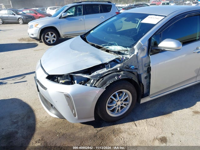 Toyota Prius Le Awd-e 2020 JTDL9RFU2L3017810 Image 6