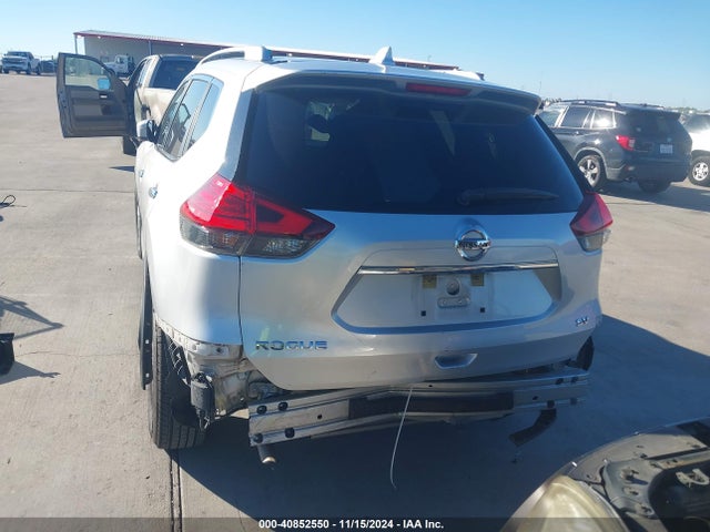 Nissan ROGUE SV 2017 KNMAT2MT9HP563305 Image 16