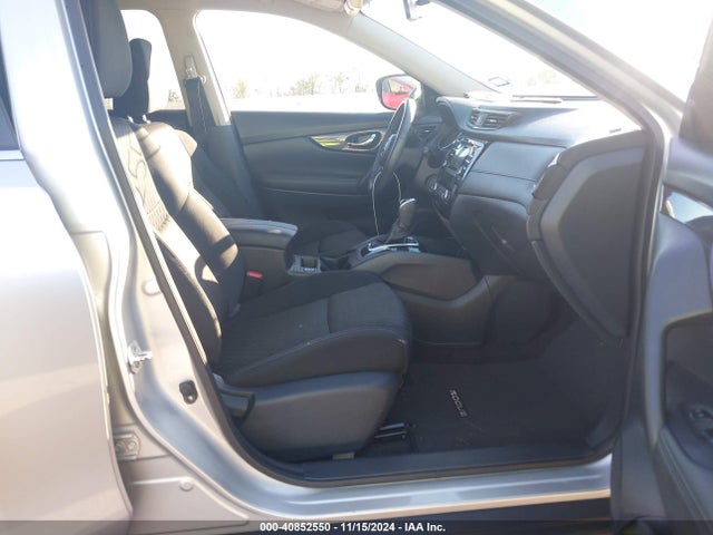 Nissan ROGUE SV 2017 KNMAT2MT9HP563305 Image 5