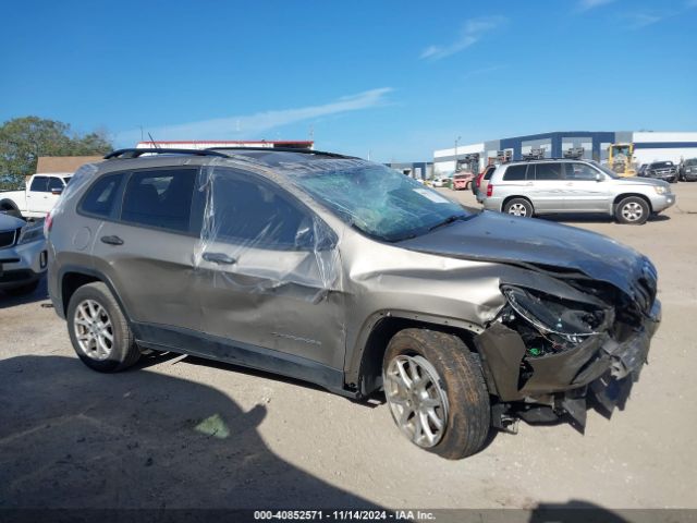 1C4PJLABXHW641307 Jeep Cherokee Sport Fwd