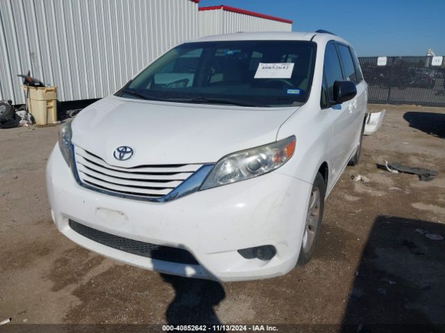 5TDKK3DC3FS563199 Toyota Sienna Le 8 Passenger