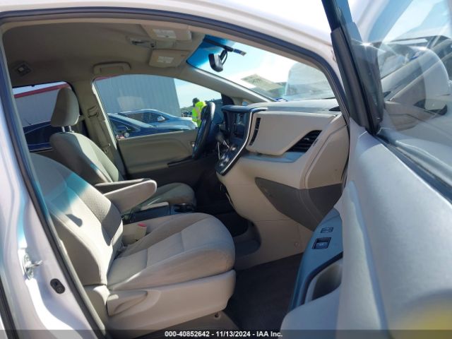 5TDKK3DC3FS563199 Toyota Sienna Le 8 Passenger