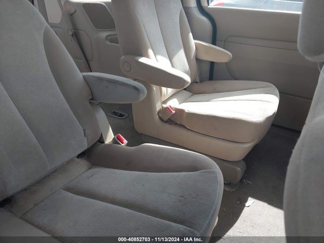 KIA SEDONA LX 2014 KNDMG4C71E6574995 Image 8