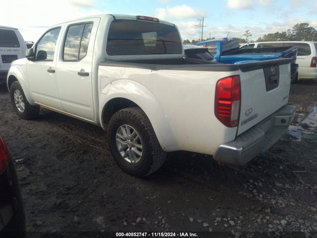 Nissan Frontier Pro-4x/s/sl/sv 2015 1N6AD0EV2FN740669 Image 3