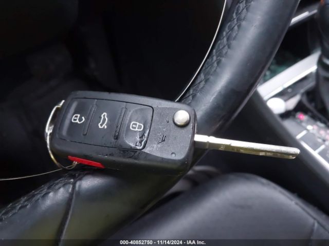 1VWBT7A37EC083544 Volkswagen Passat 1.8t Se
