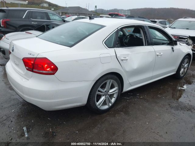 1VWBT7A37EC083544 Volkswagen Passat 1.8t Se