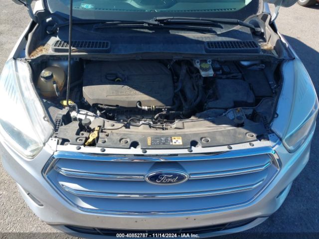 1FMCU9GD4JUB15737 Ford ESCAPE SE