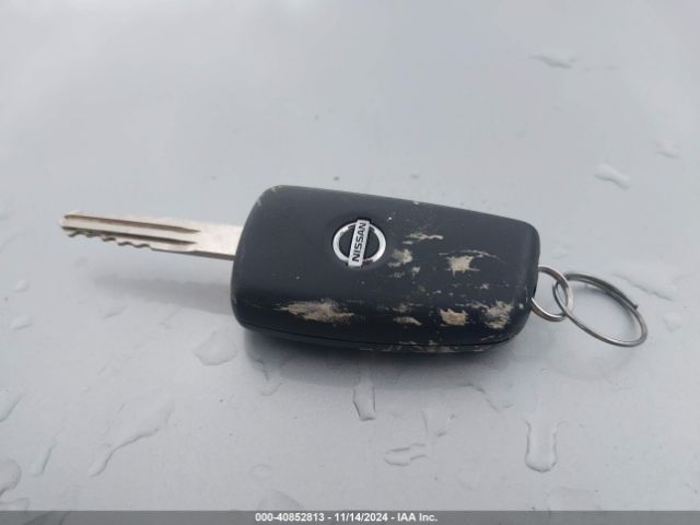 JN1BJ1CRXKW341589 Nissan Rogue Sport S