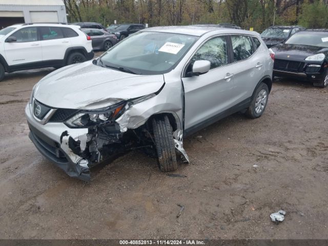 JN1BJ1CRXKW341589 Nissan Rogue Sport S