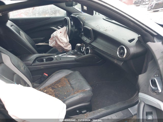 Chevrolet Camaro 3lt 2019 1G1FD3DS1K0145927 Image 5