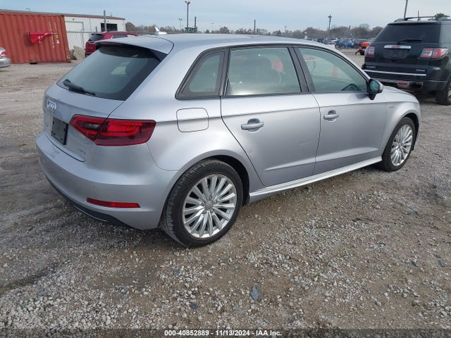 WAUUPBFF9GA088519 Audi A3 E-tron 1.4t Premium