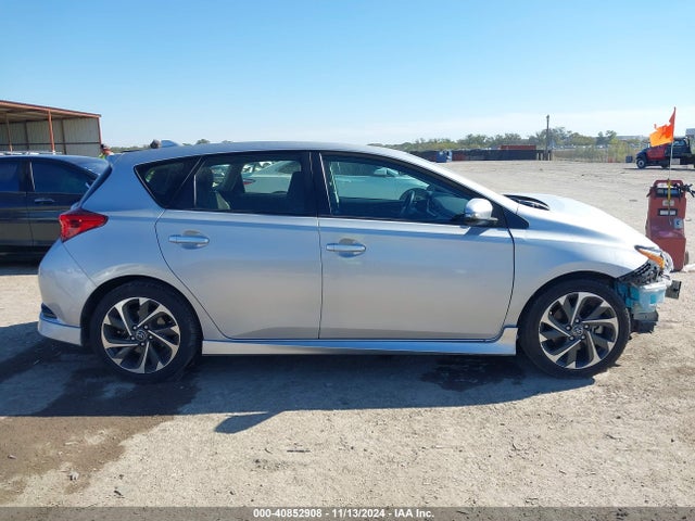 Toyota COROLLA IM 2017 JTNKARJE7HJ542105 Image 14