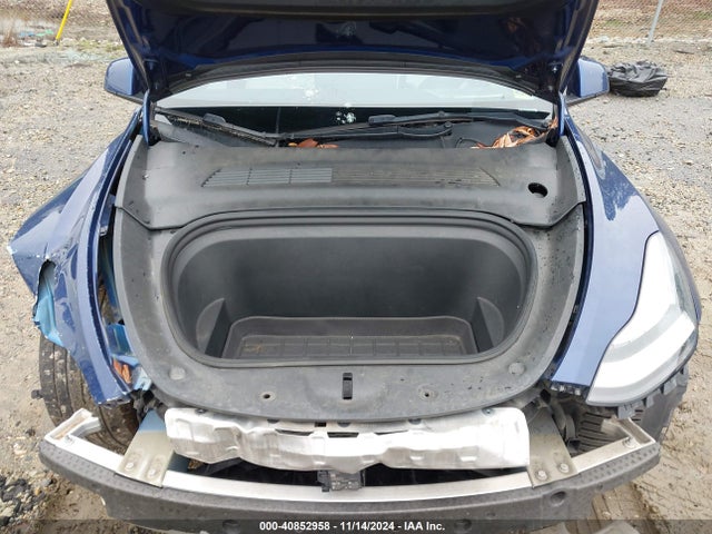 2021 TESLA MODEL Y 5YJYGDEE4MF112351 Photo 9