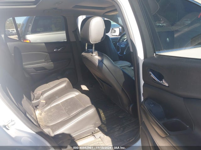 1GKKNNLS5JZ186270 GMC Acadia Slt-2
