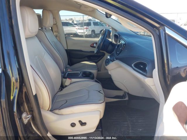 2C4RC1GG2HR683618 Chrysler Pacifica Limited