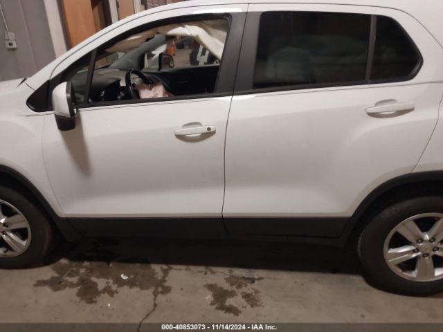 KL7CJKSB3LB077200 Chevrolet Trax Fwd Ls