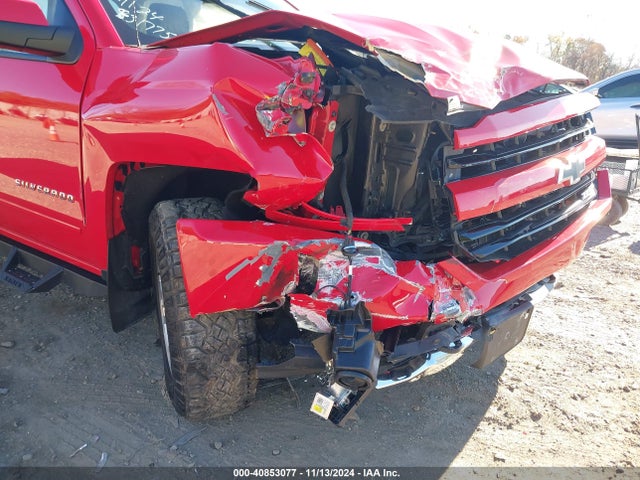 Chevrolet Silverado 1500 2lt 2018 2GCVKREC9J1105701 Image 17