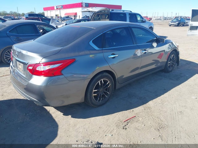 1N4AL3AP2HC488506 Nissan Altima 2.5 S