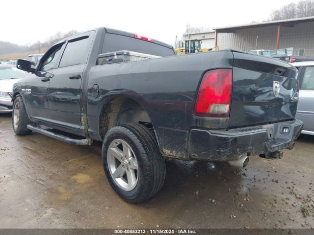 3C6RR7KT6HG574159 RAM 1500 Express  4x4 5'7 Box
