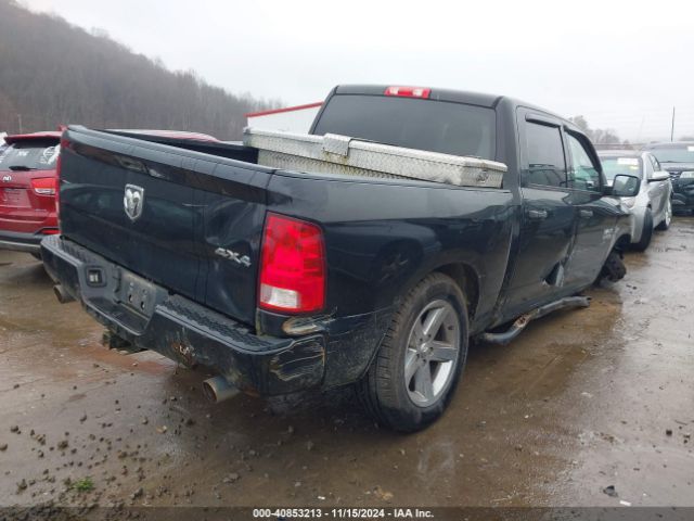 3C6RR7KT6HG574159 RAM 1500 Express  4x4 5'7 Box