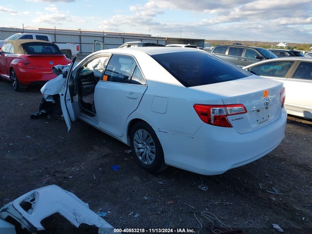 Toyota CAMRY LE 2014 4T1BF1FK1EU405690 Image 3