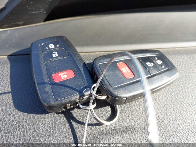 Toyota Prius Two Eco 2016 JTDKARFU0G3029317 Image 11