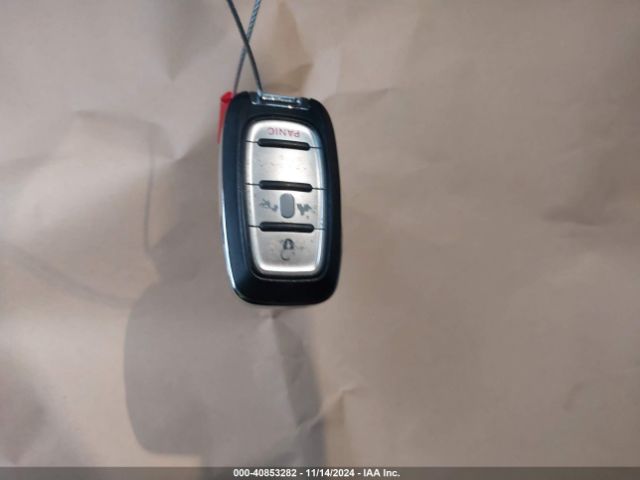 2C4RC1CGXJR163582 Chrysler Pacifica Lx