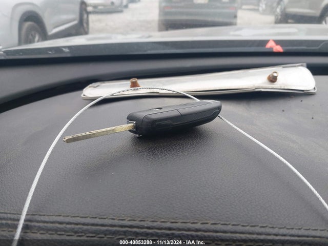 5XYPGDA51HG317352 KIA Sorento 3.3l Lx