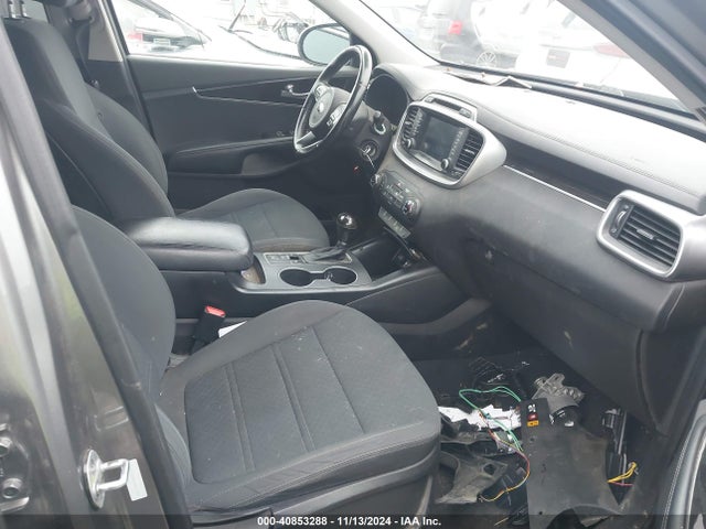 5XYPGDA51HG317352 KIA Sorento 3.3l Lx